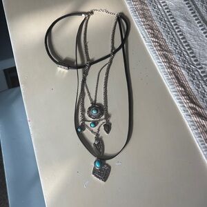 Chic Silver and Turquoise Pendant Necklace